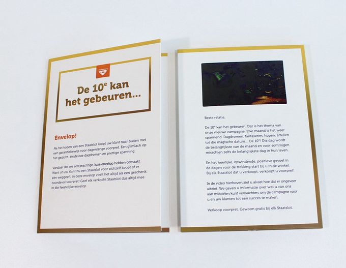 Videopak a adapté le livre à couverture dure aux besoins du client la vidéo visuelle de brochure d'affichage à cristaux liquides de Digital de 7 pouces dans la vidéo de l'ÉCRAN 1080P d'IPS de dossier